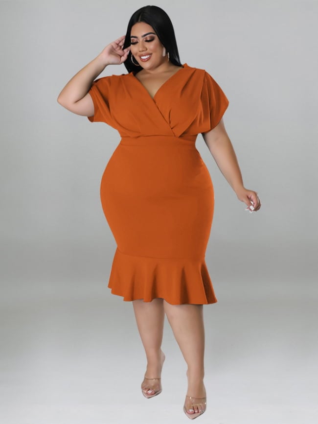 Plus v-neck solid color hip dress