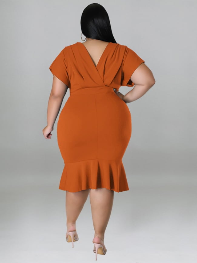 Plus v-neck solid color hip dress