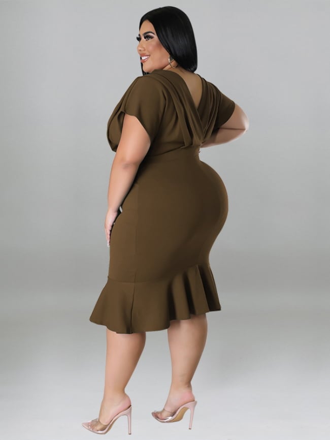 Plus v-neck solid color hip dress