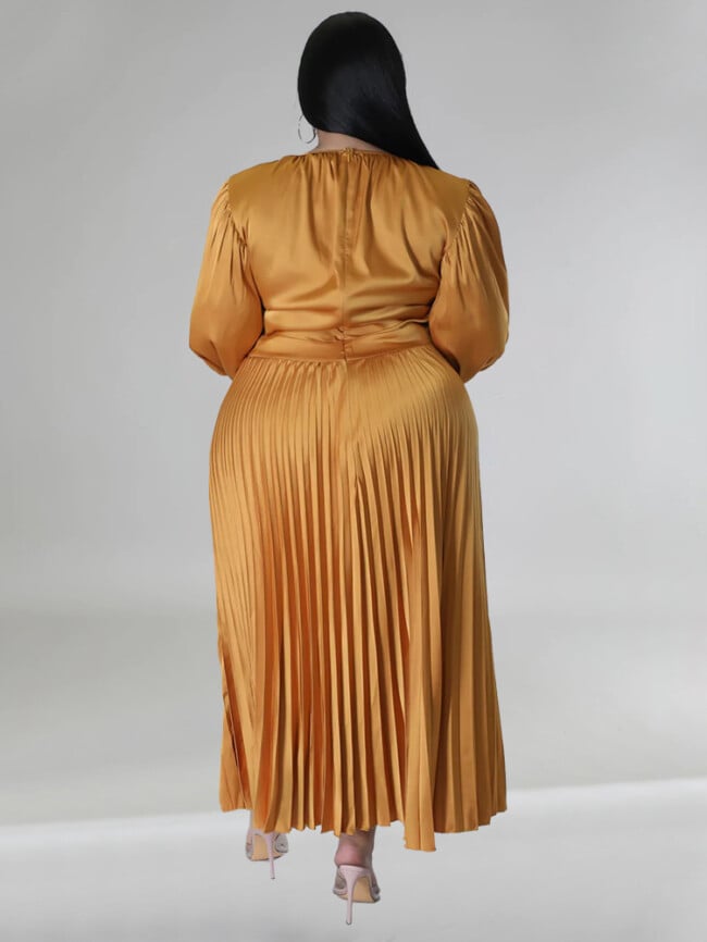 Plus Solid Color Pleated Long Sleeve Dress